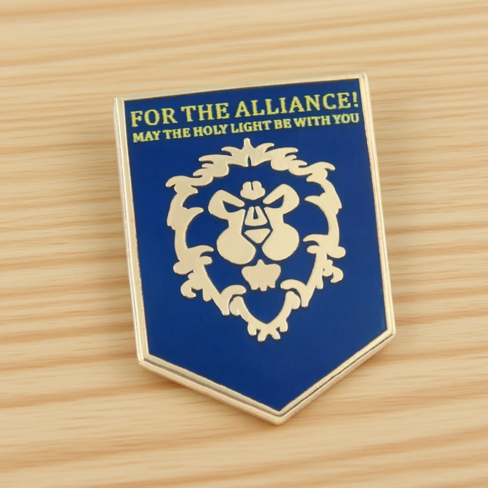 

Blizzard game World of Warcraft Brooch Tribal Alliance Flag Badge Classic blue game icon metal pin cosplay Props Ornament Gift
