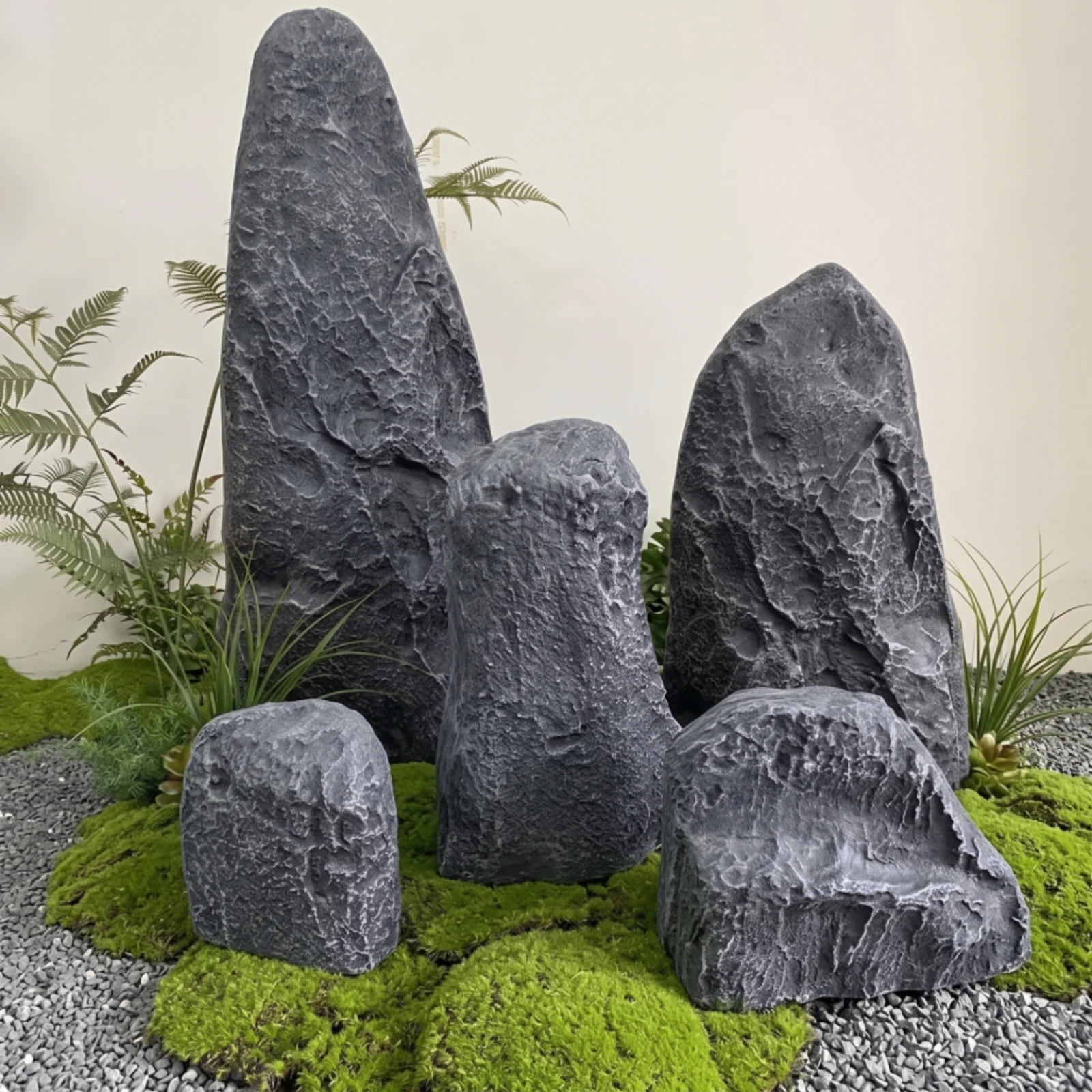 5 Pieces Artificial Rock Lightweight Artificial Landscape Rock Fake Stone Realistic Yard Ornament Lifelike for Landscapers
