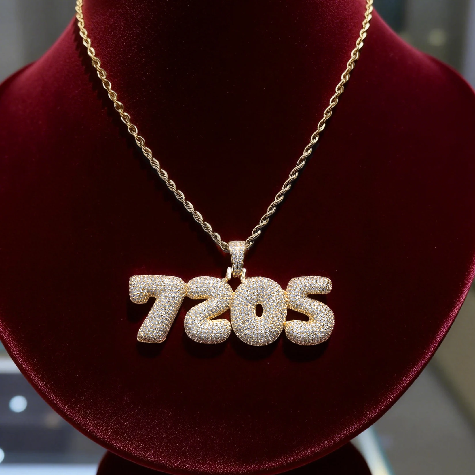 

Personalized Men Women Name Pendant Customize Balloon Letter Necklace Mirco Paved Cubic Zirconia Fashion Hip Hop Custom Jewelry