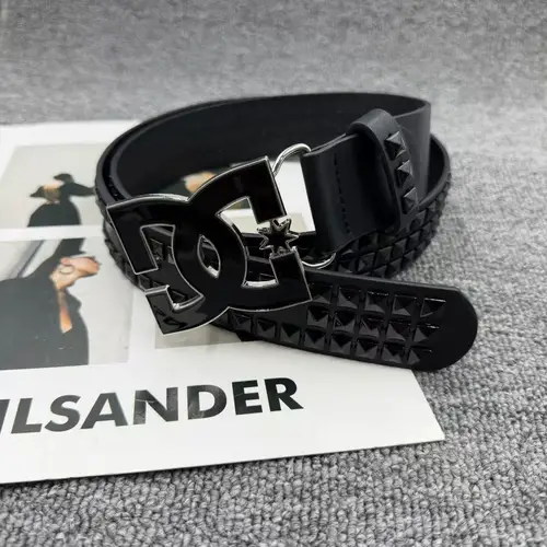 Imagen 1 del producto Cinturón Punk de Lujo 2026 para Mujer y Hombre – Estilo Y2K, Diseño con Tachuelas, Alta Calidad, Hebilla Metálica de Moda