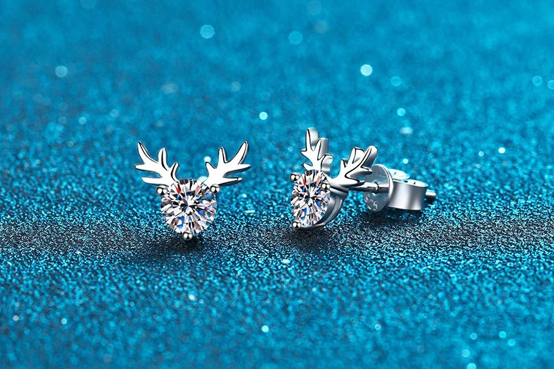 LioraGem Cute Mini Deer Antler Earrings for Women, Classic 4-Prong Moissanite Earrings for Your Girlfriend Platinum PT950 Stamp