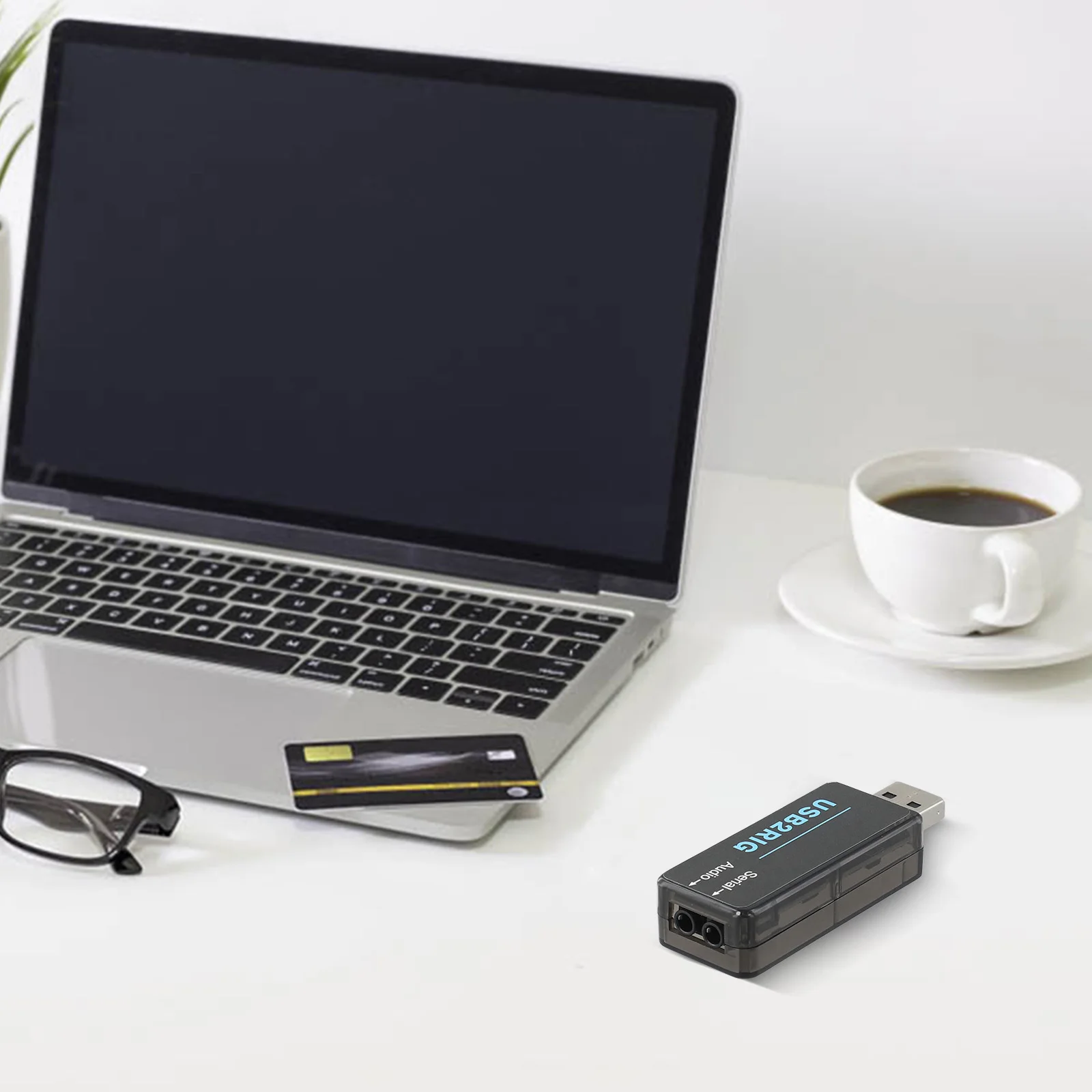 

Революционный подход к подключению компьютеров к радиоприемнику к Ingenious fOrAUDI02RGUSB Миниатюрное подключение