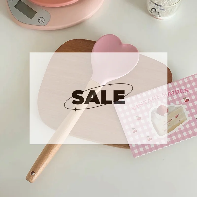 

Valentine's Day Pink Love Silicone Spatula Heart-Shaped Wooden Handle Baking Spatulas Kitchen Utensils Making Cake Baking Tool