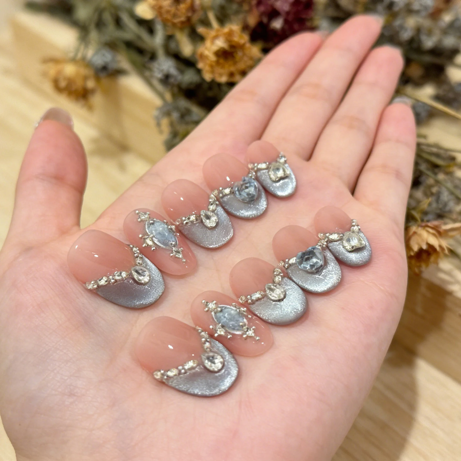 

10pcs Blue Moon French Handmade Nail Flashy Cat Eye Ice-Clear Blue Press on Nail Short Fake Nail for Women&Girl False Nail