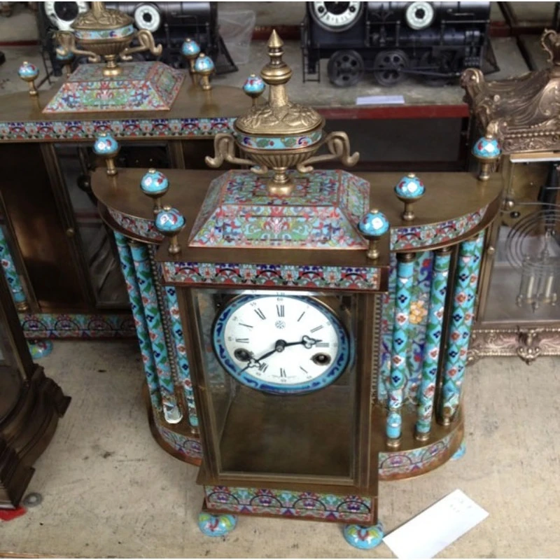 Clocks, Hand-twisted Antique , European , Classical Clocks, Mechanical