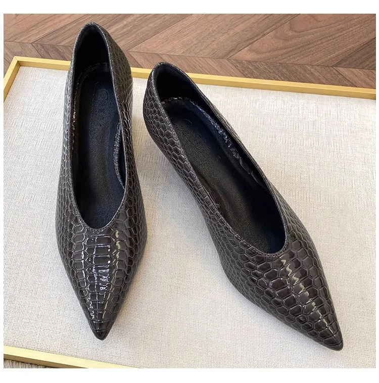 2027 New Snakeskin Pattern Pointed Toe Chunky High Heel Women Shoes Leather Wedges Dress  Fashion Autumn Women Shoes Lady Shoes