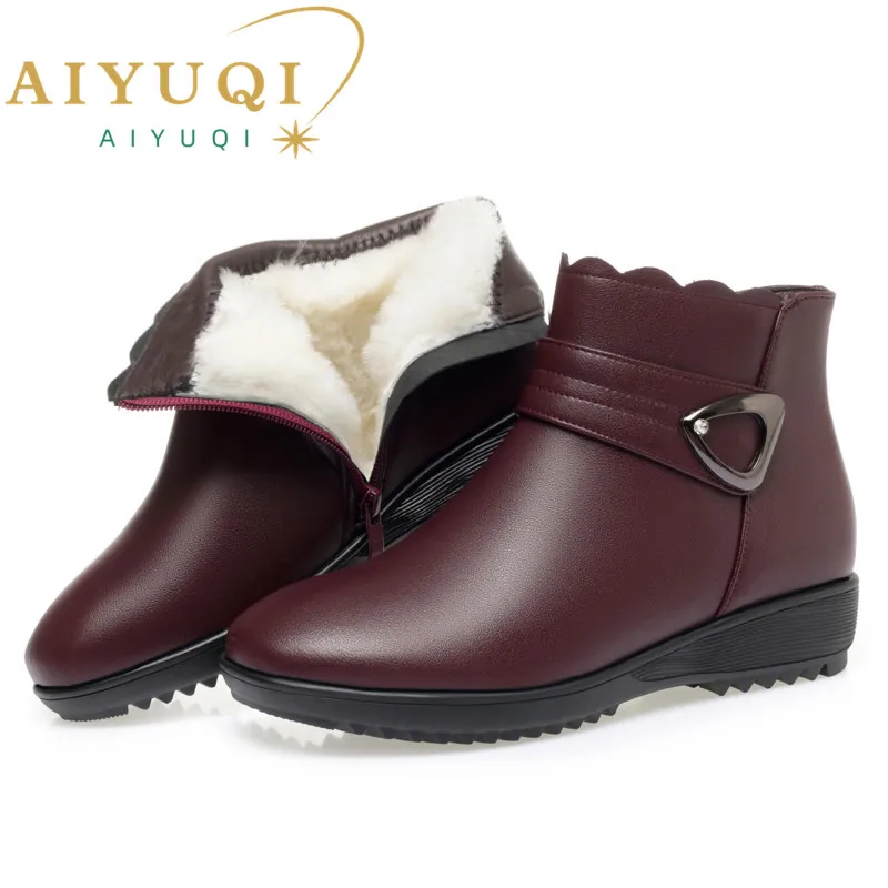 AIYUQI Mom\'s Snow Boots Genuine Leather Flat Bottom Anti slip Large Size Women\'s Short Boots Winter Wool Warm Women\'s Snow Boots