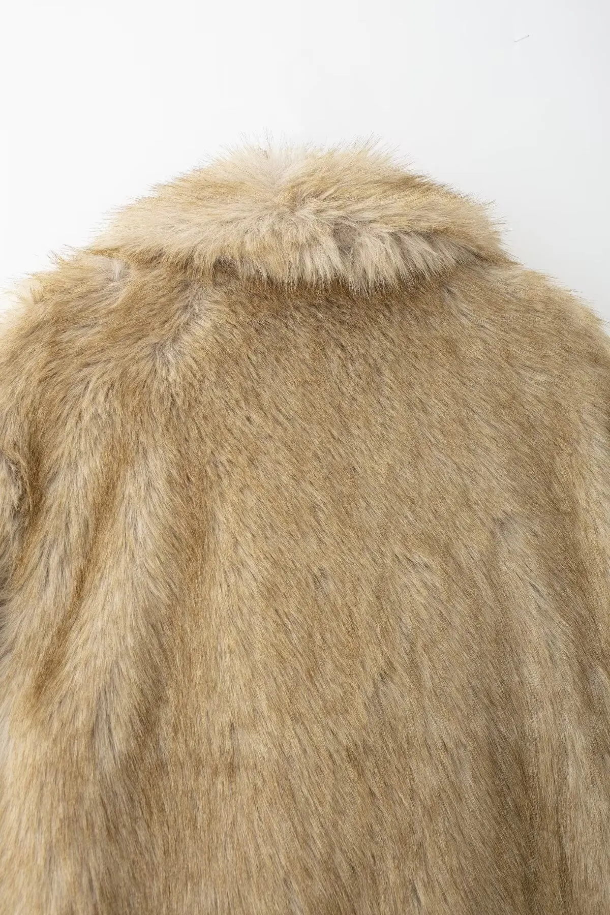 DiYiG سترة نسائية موضة شتاء 2024 جديدة على طراز Tongle متعددة الألوان من الفرو الصناعي سترة أنيقة ذات طية صدر السترة جوكر بأكمام طويلة ملابس خارجية Mujer