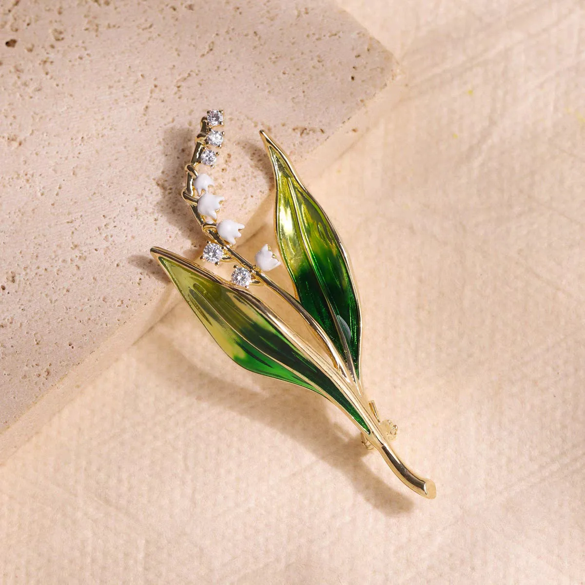 Lovely Enamel Lily Flower Brooch Pins Elegant Plants Brooches For Women's Clothes Gifts
