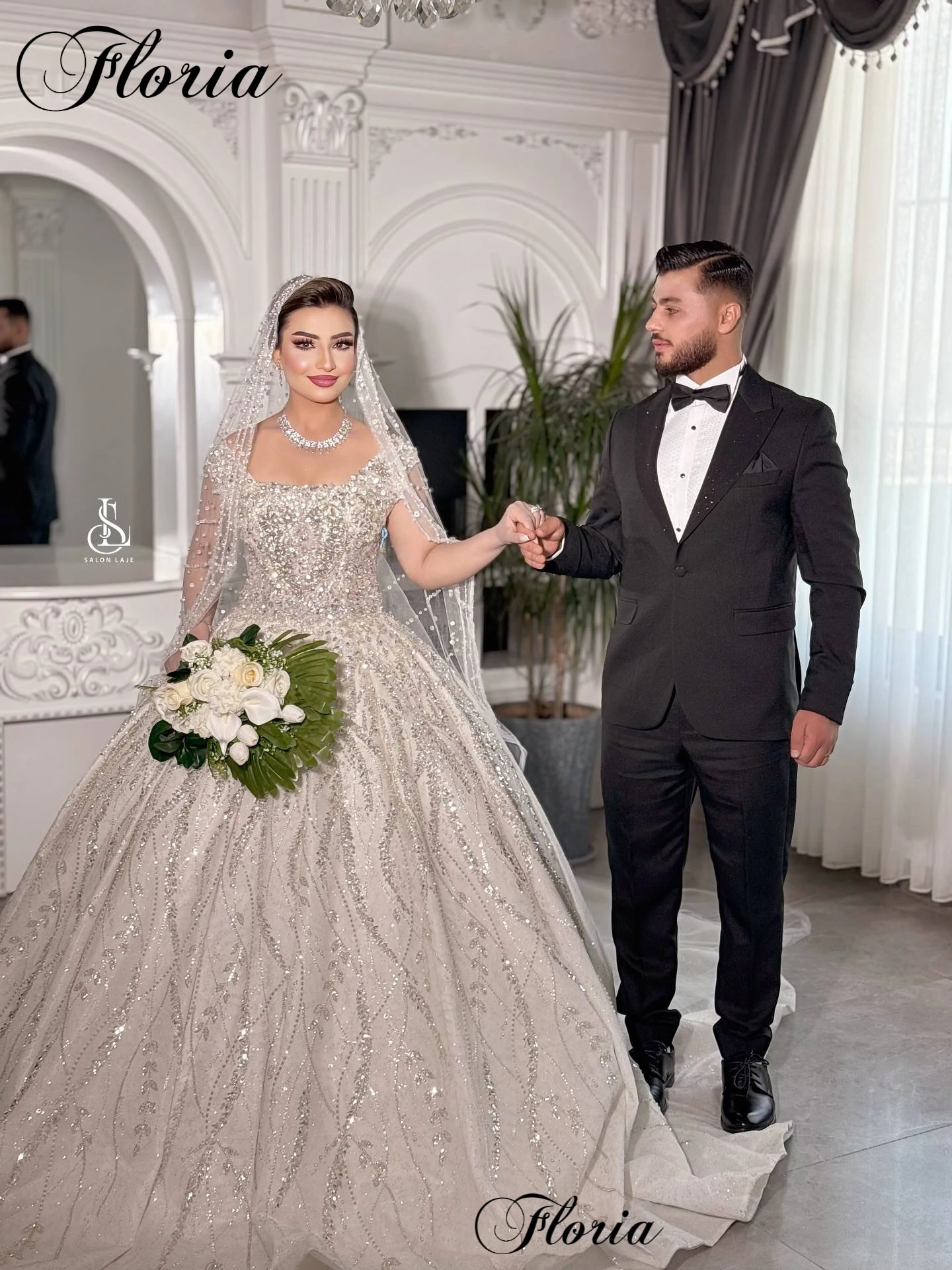 Dubai Elegant Wedding Dresses Ball Gown Off Shoulder Square Neckline Wedding Gowns Bridal Gowns Vestido Blanco Customized