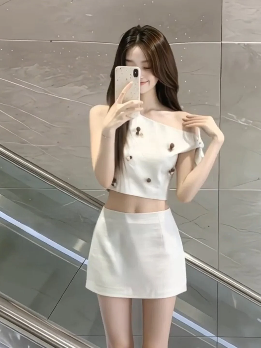 

Summer 2026 Women's High Waist Short Skirt Set Slimming Fashionable Two-Piece Ensemble Shoulder Baring Top for Petite Figures