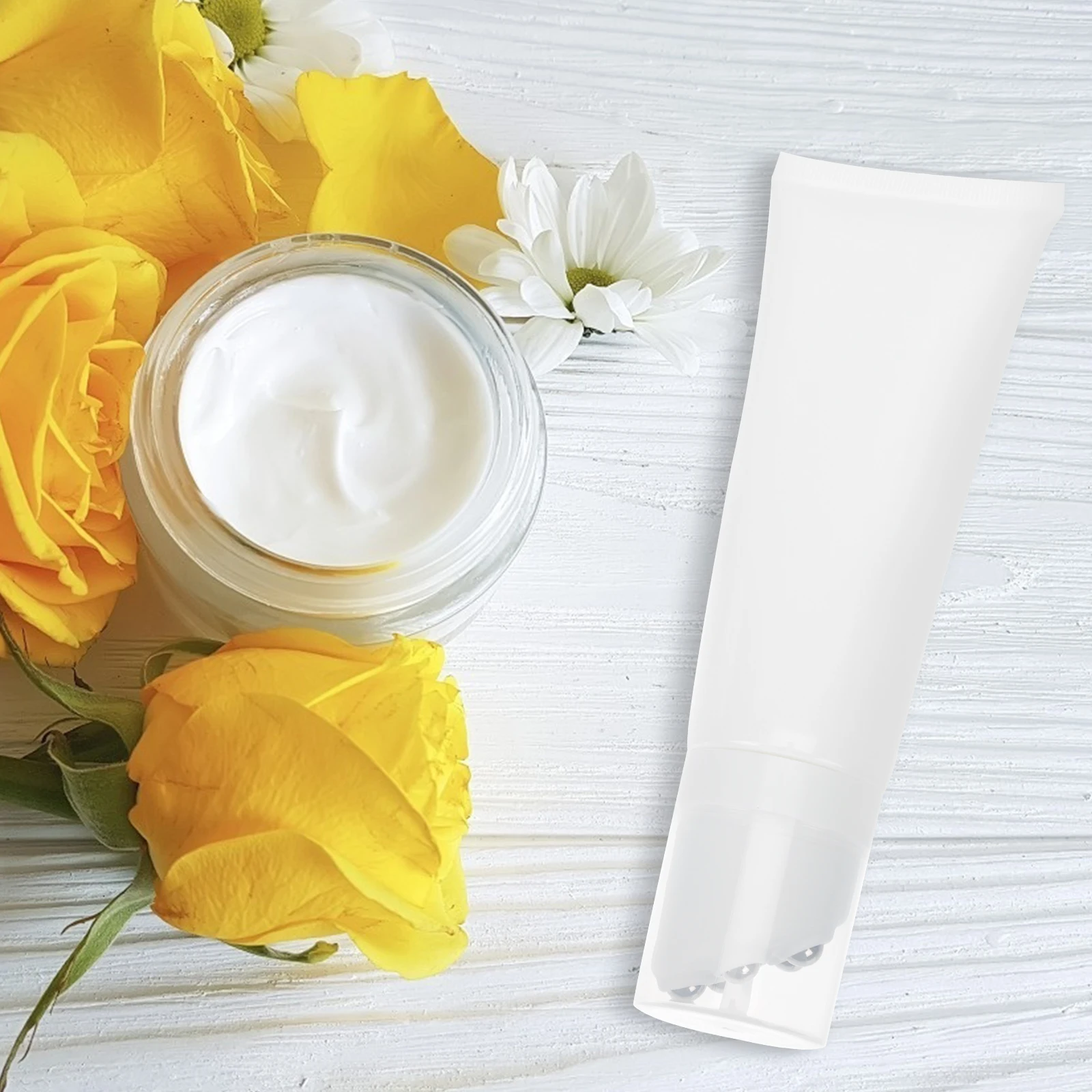 

1Pcs Brightening Gua Sha Roller Bottle Thick Shockproof Reusable Essential Oil Storage for Travel Face Body Care