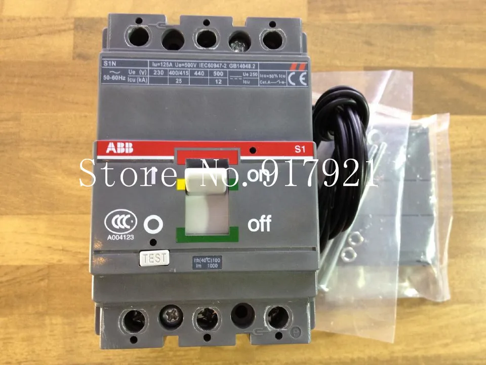 

[ZOB] The United States original SIN125 R100 3P new original FFC C/W 1CO SIN circuit breaker 3P100A