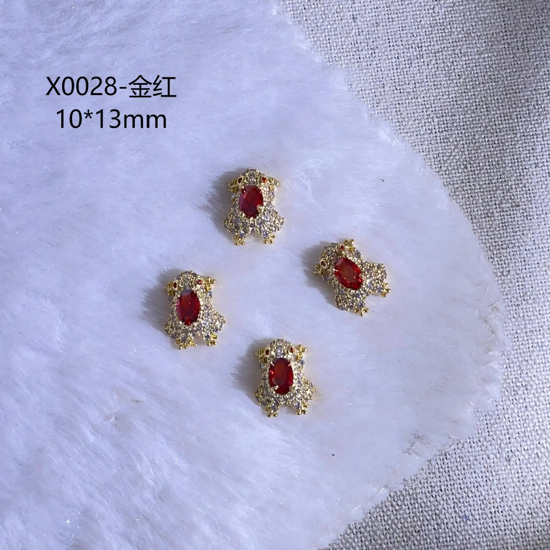 4 Pcs Kaniu 황금 두꺼비 네일 액세서리 3D 금속 지르콘 네일 라인스톤 장식 네일 액세서리 창의적인 재료