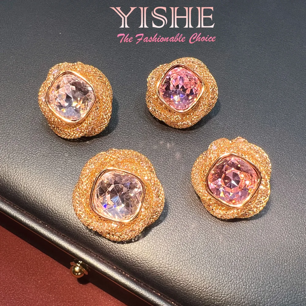 

Французские премиальные серьги-гвоздики, из матового золота с алмазным покрытием, элегантный нишевый дизайн, универсальные, с покрытием из настоящего золота 925 пробы.