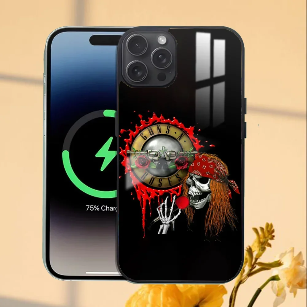 Funda de teléfono Guns N Roses Band para iPhone 16 15 14 13 12 11 PRO MAX PLUS Mini funda de teléfono con espejo inalámbrico magnético