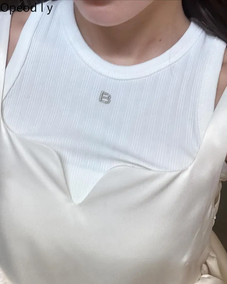 

Japanese Neckline Three-dimensional Letter Embroidered Round Neck Sleeveless Elastic Vest Fashion Slim Women's Commuter Tanks