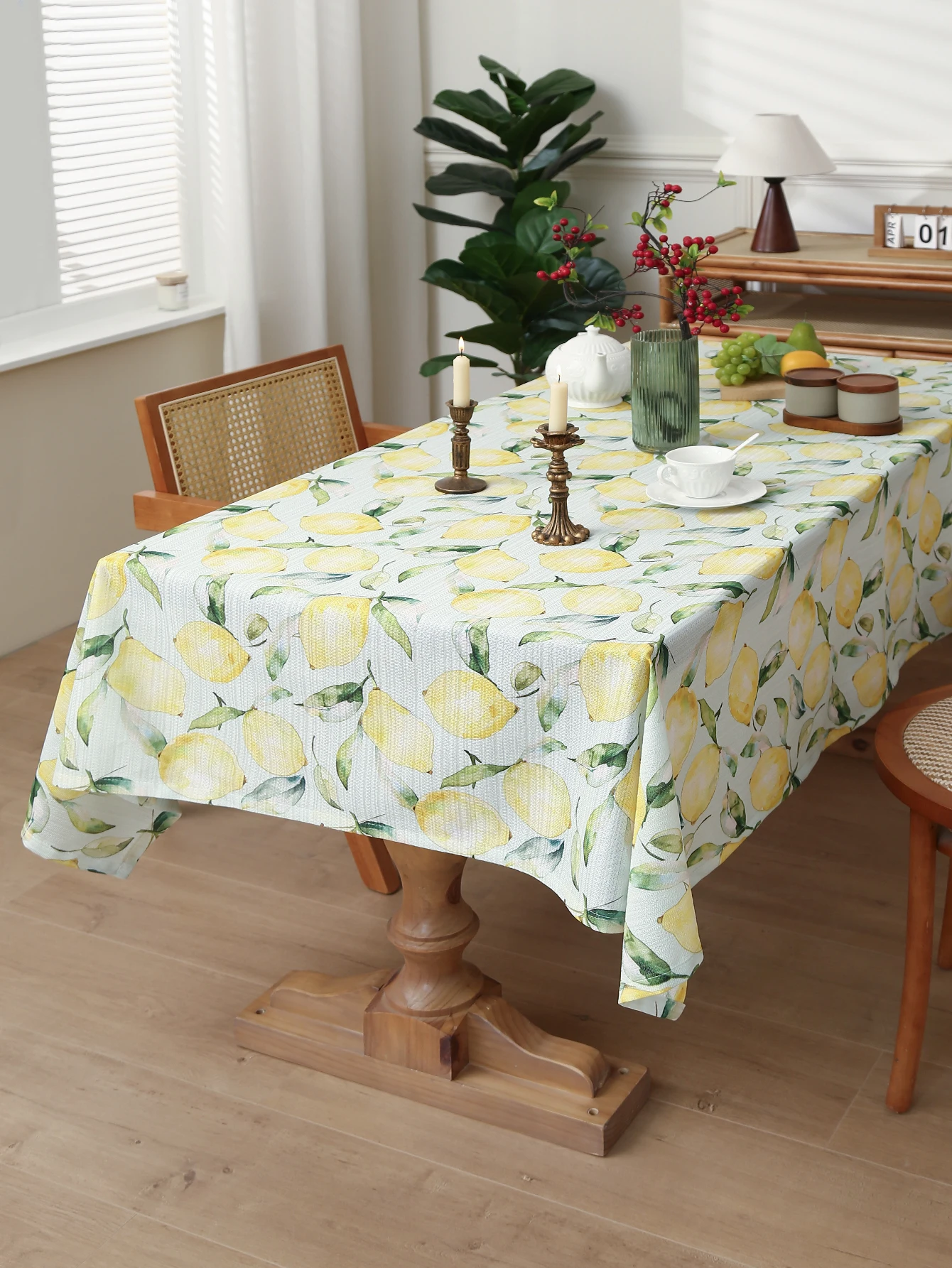 Lemon Print Folded Edge Tablecloth Rustic Style Living Room Kitchen Dining Table Coffee Table Decoration 104 inches Tablecloth