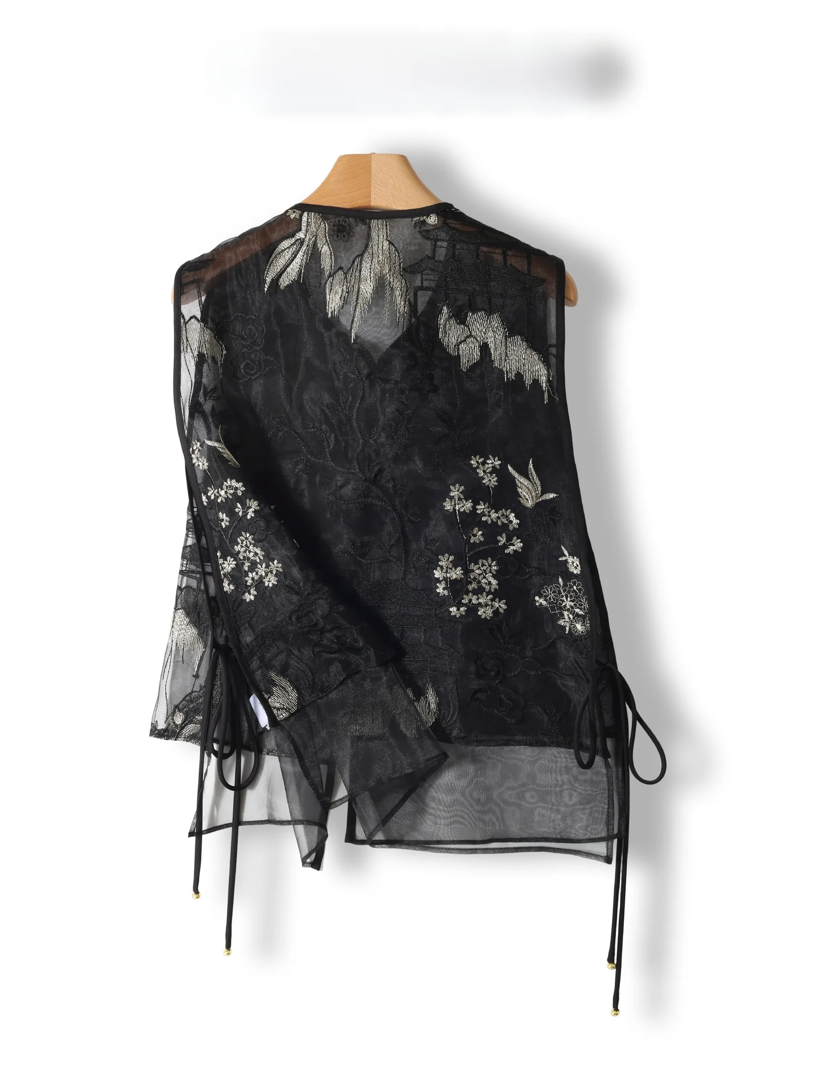 New Chinese Style National Trend Fragrant Cloud Silk Embroidered Women's Vest Top Loose Fit round Neck Single Button Closure