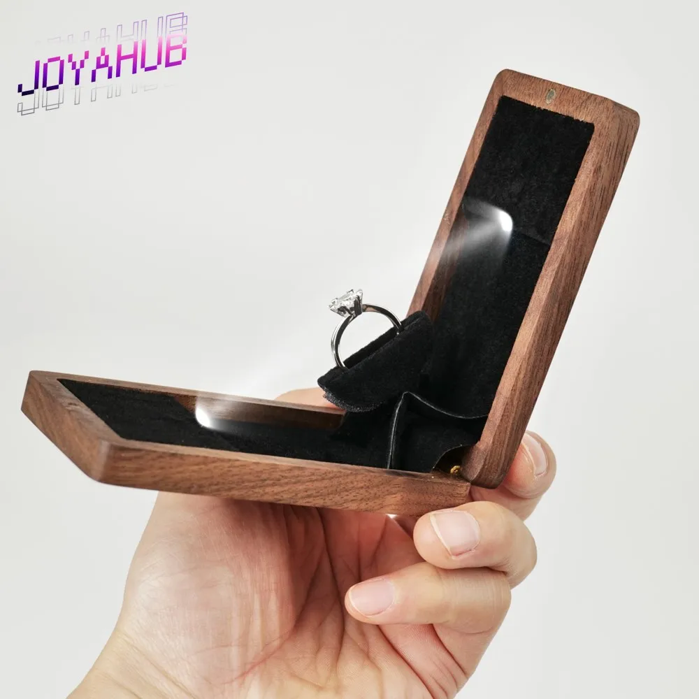 

Деревянное вращающееся кольцо с логотипом, витрина для ювелирных изделий, светодиодный чехол с магнитной застежкой для предложения на свадьбу/юбилей/подарок на день Святого Валентина