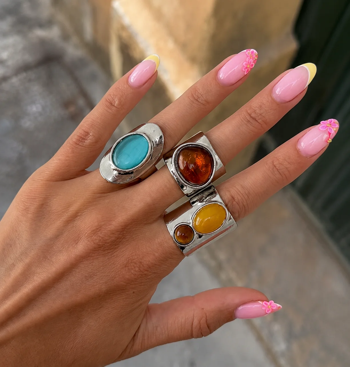 Ingemark 3 Pcs Vintage Inlaid Colorful Resin Acrylic Open Ring Set for Women Punk Boho Geometric Chunky Rings Daily Jewelry Gift