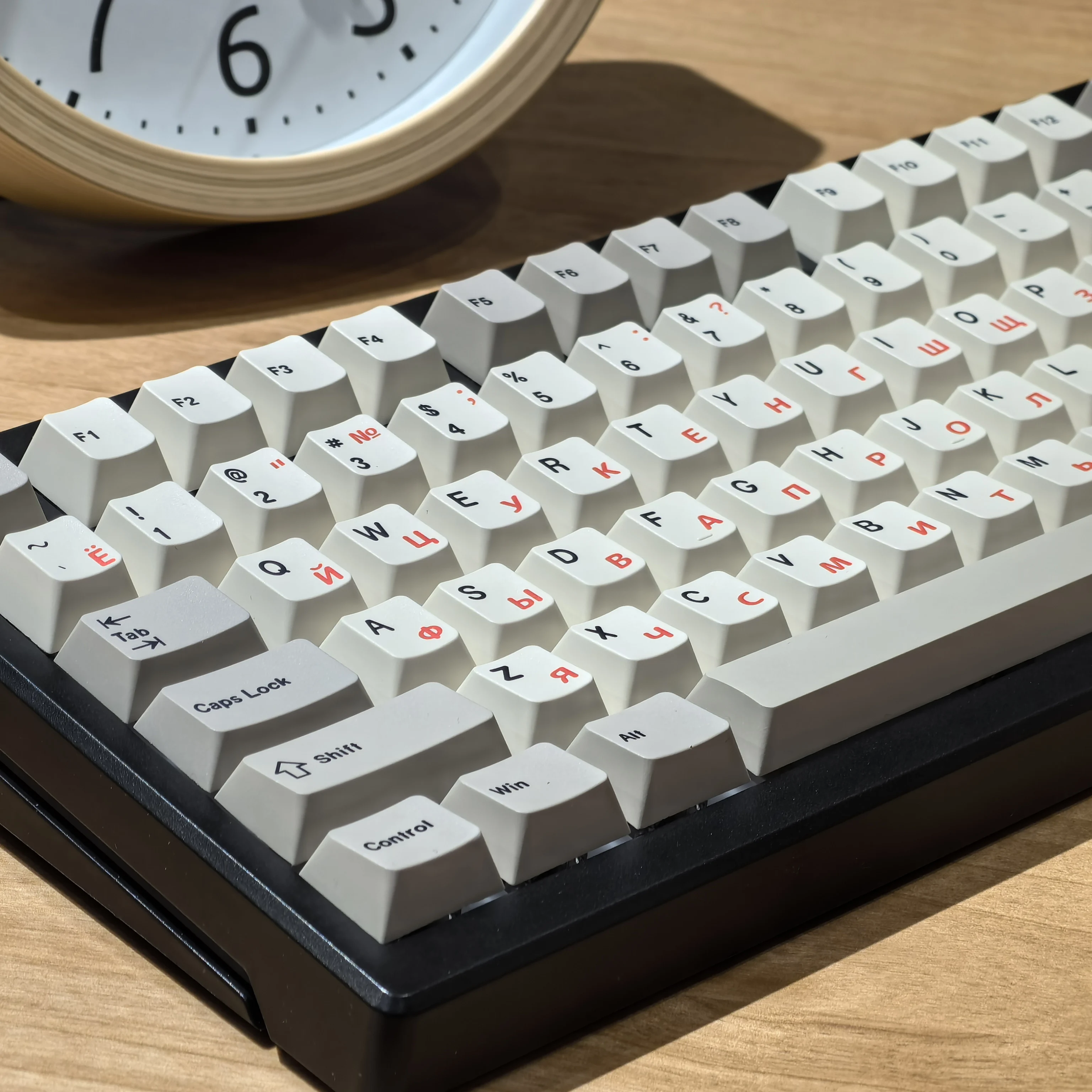 Retro Russian/Korean/Thai/English Keycaps Cherry Profile Cyrillic Keycap Dye-Sub for MX Switch Gaming Mechanical Keyboard Cap