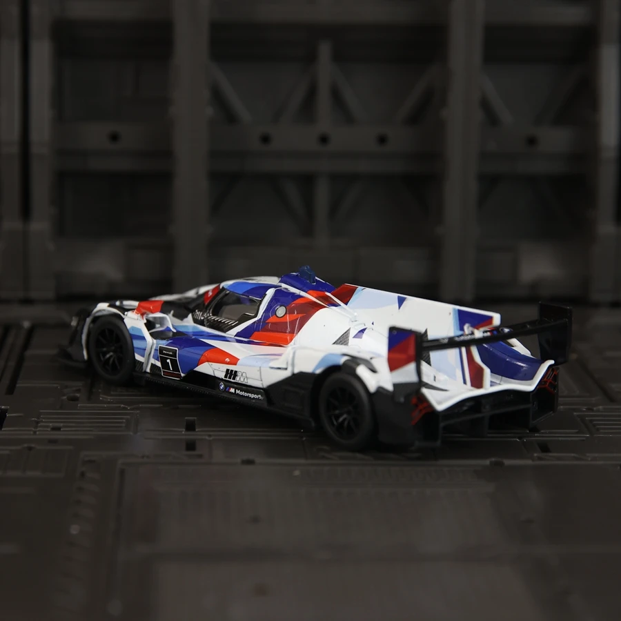 CCA 1:45 BMW M Hybrid V8 Le Mans modello da corsa in lega collezione di lusso ornamenti per auto statici regali di compleanno per bambini
