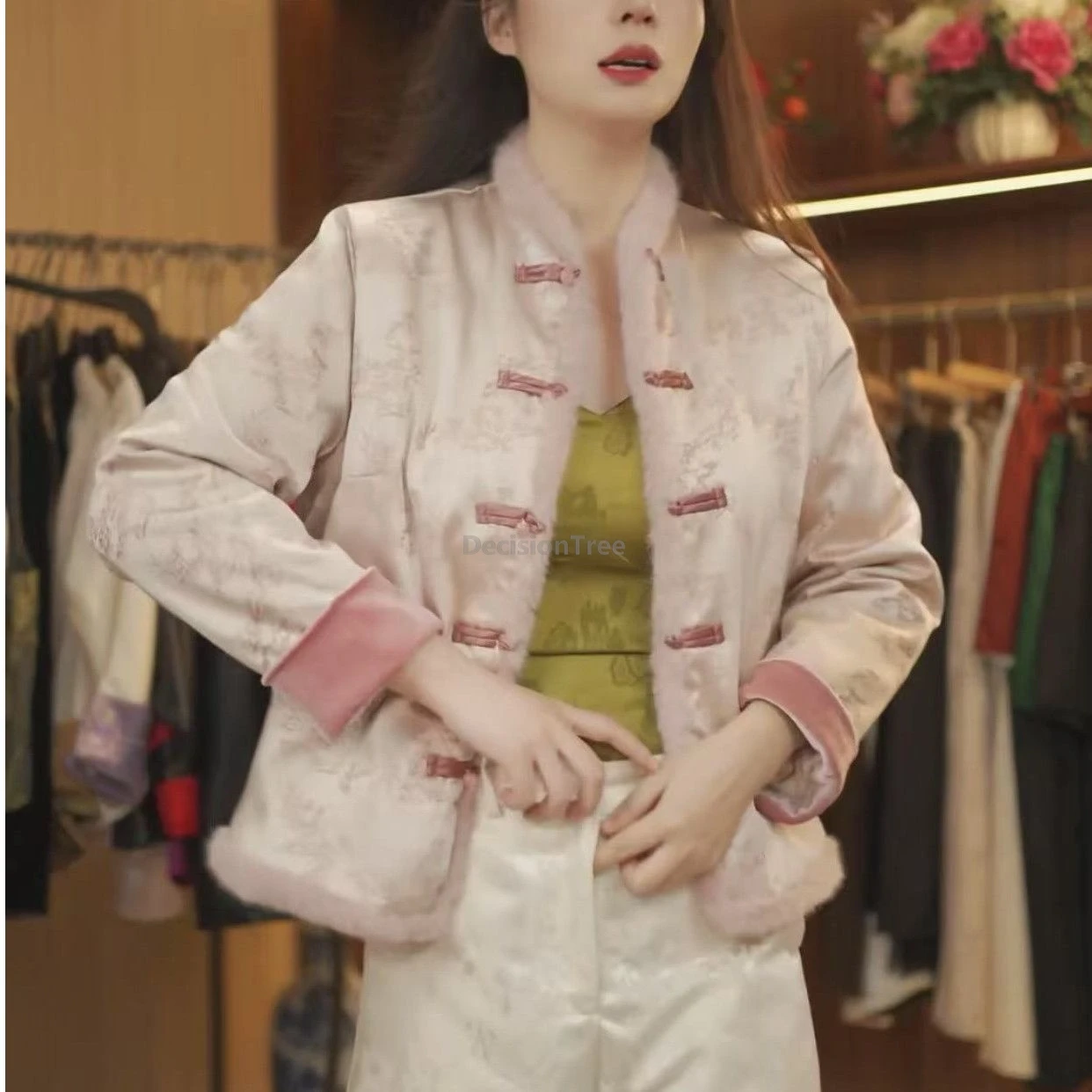 

2026 sweet gentle temperament fashionable versatile women's chinese winter coat exquisite printing coat loose elegant jacket