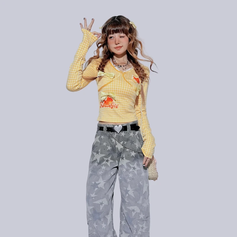 التصميم الأصلي كم طويل المرأة تي شيرت 2025 الخريف جديد خمر لطيف القوس الأصفر منقوشة الطباعة الحلو كول تي شيرت السيدات