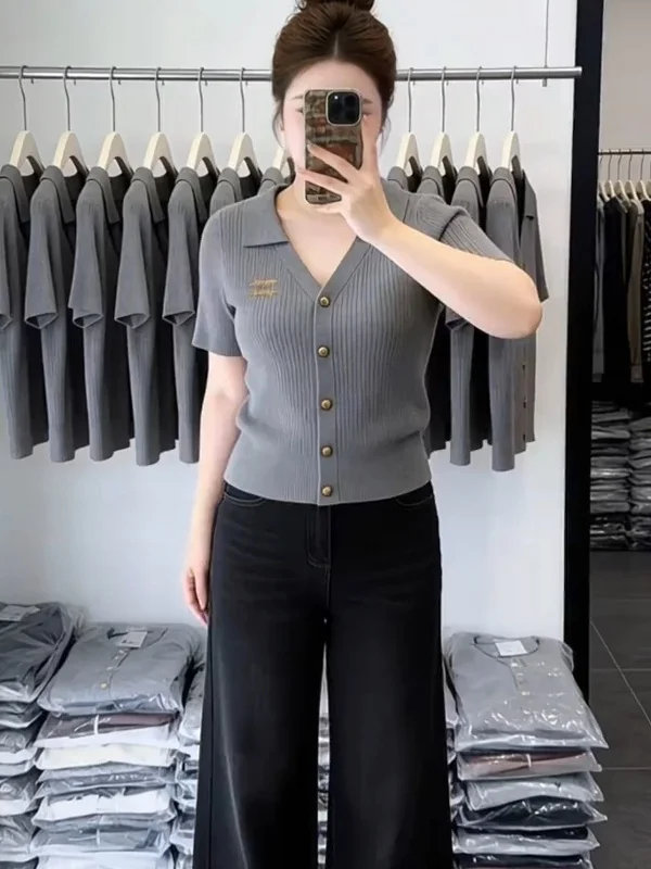 

Large Size Short Sleeve Knitted Shirt for Women Summer 2026 New Style Slimming Belly Covering Beautiful Top