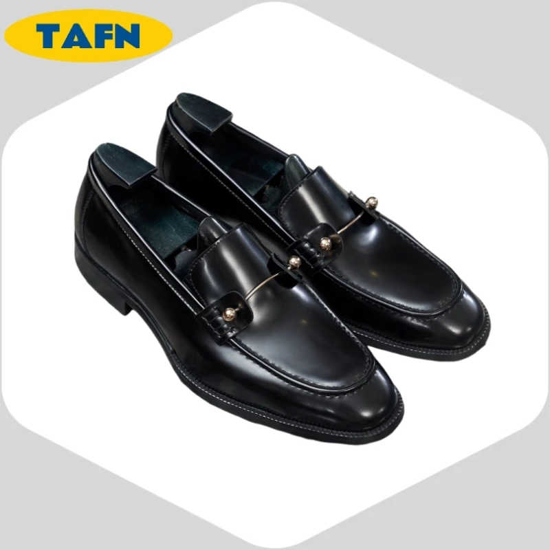 

Женская искусственная кожа для влюбленных со стильным дизайном, бусинами с разрезами, воловья кожа, усовершенствованная текстура, удобная изысканная AE2809