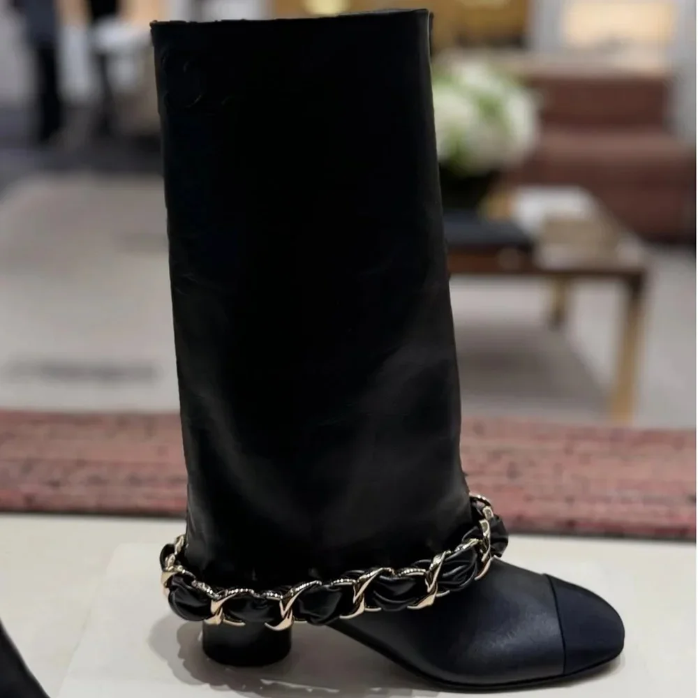 

Patchwork Metal Decoration Frouser Boots Sexy Pointed Toe Square Heel New Arrivals Fashion Women Modern Boots