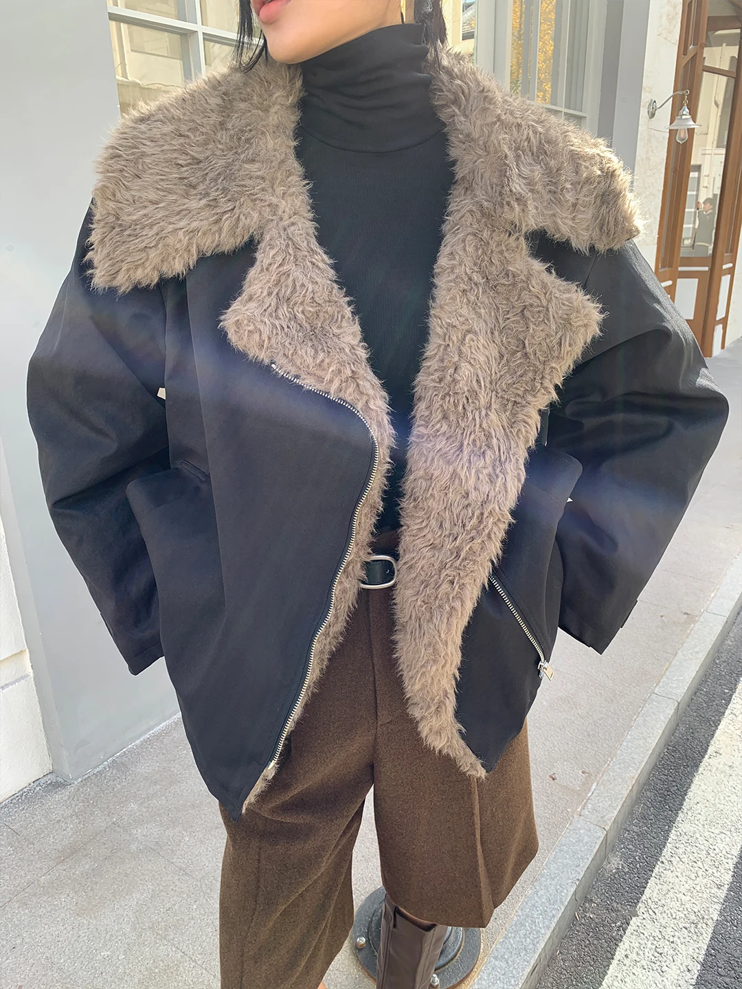 

Женская повседневная утепленная куртка ZOCHEEO с воротником, зима 2025, новая модель, теплое пальто с длинными рукавами на молнии