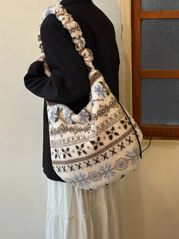 

Корейская сумка-тоут в стиле Fair Isle, женская, большая вместительная, на одно плечо, через плечо, этническая, пушистая, для повседневного использования