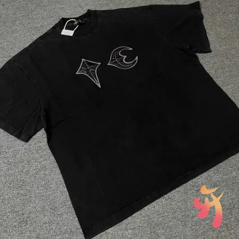 Real Photos Men Women High Quality Cotton Thug Club Tshirts Hiphop Street Leather Embroidered Star Moon Logo Short Sleeve Tops