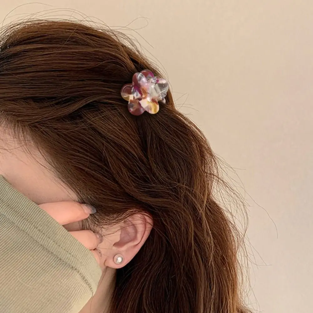 4 Pcs Cute PVC Geometric Hair Claw Mini Size Flower Shape Flower Hairpin Multi Color Retro Style Crab Claw Clips Daily Wear