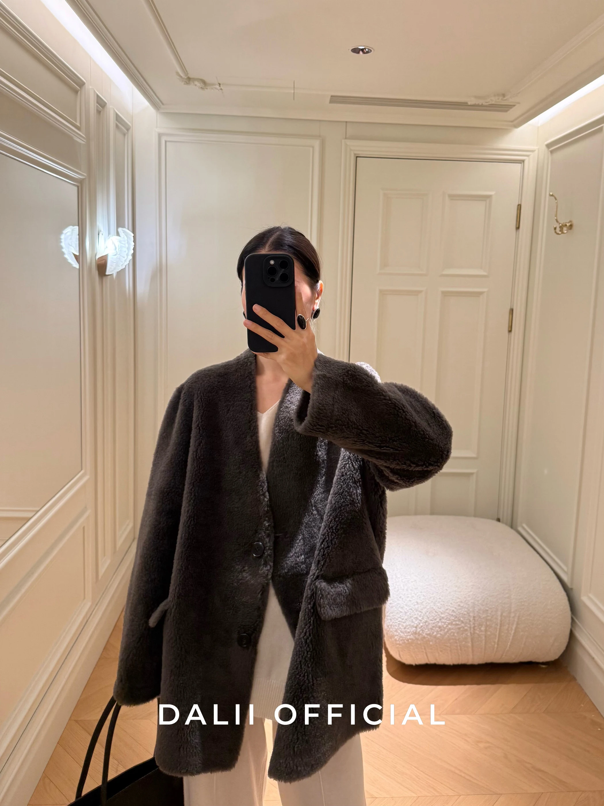 Casaco de Lã DALII OFICIAL para Mulheres, Com Detalhes em Couro e Lã, Casual, Com Botões e Manga Longa