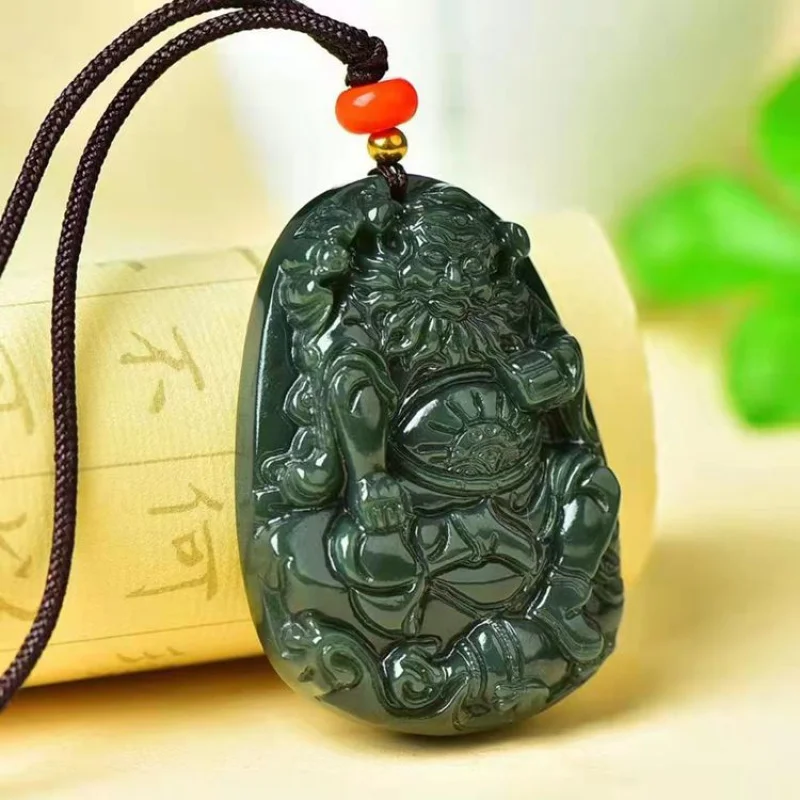 

Натуральный зеленый кулон Hetian, нефритовый персонаж Zhong Kui, подвесной орнамент, уличный киоск, дорожный сувенир, свитер, цепочка для мужчин A