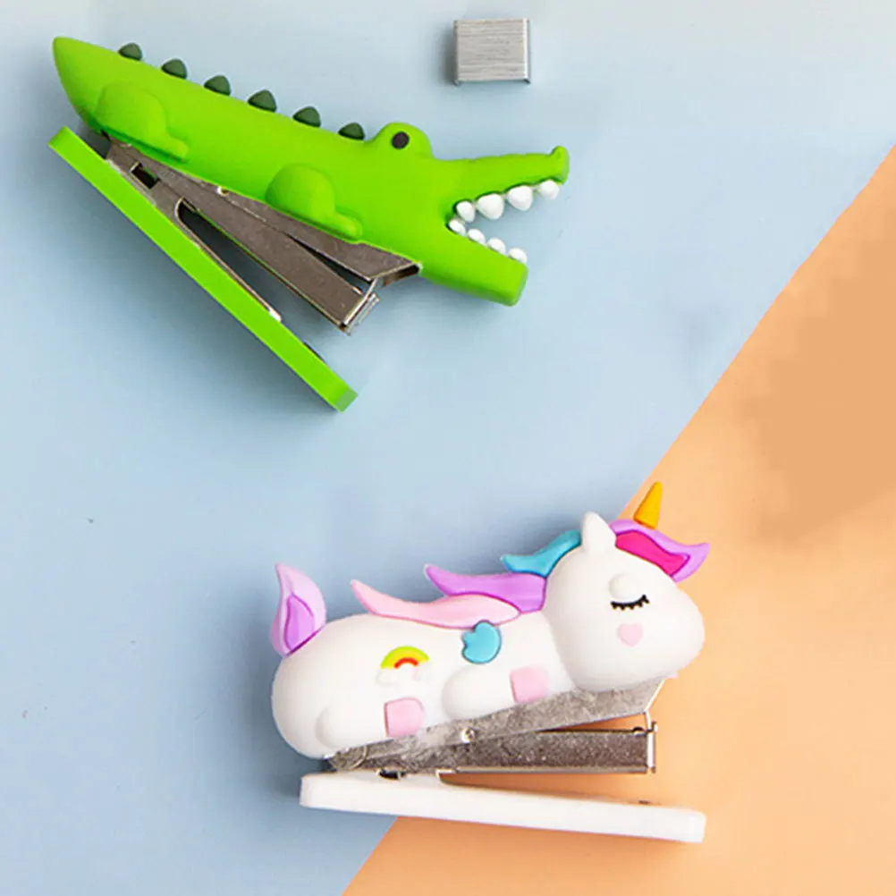 

4Pcs Cartoon Mini Stapler Set Cute Animal Crocodile Design Portable Desktop Staplers Students Office Supplies