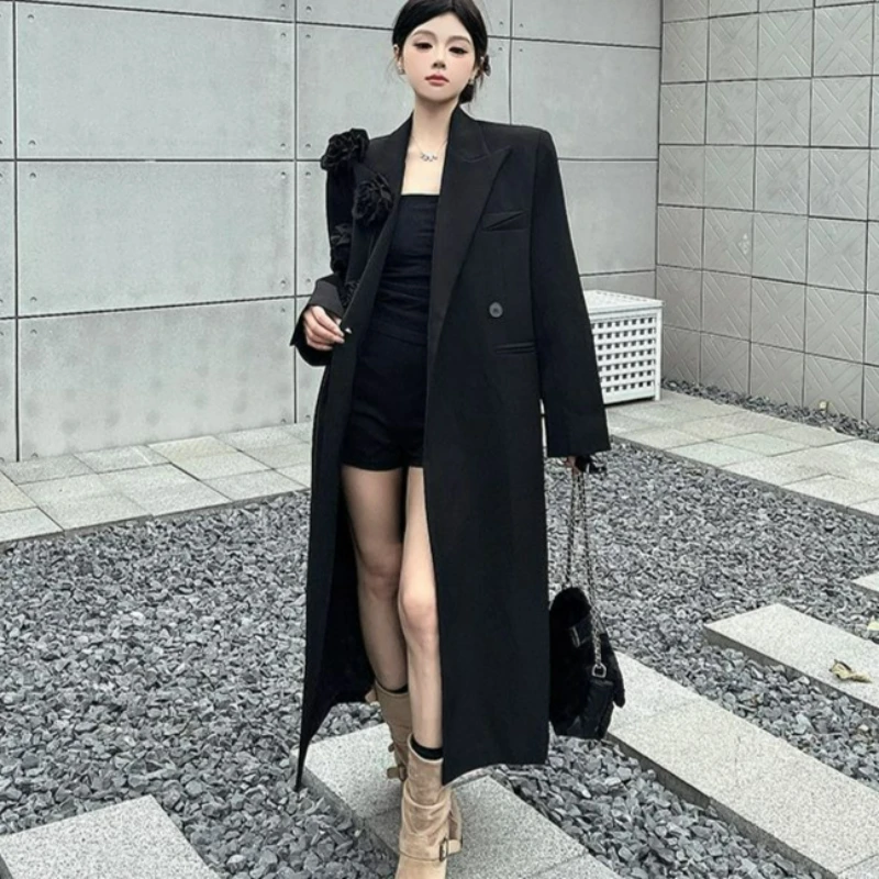 

Осень/зима 2026, новый стиль, черный длинный пиджак для женщин, высококачественный свободный утолщенный трехмерный цветочный костюм, верхняя одежда