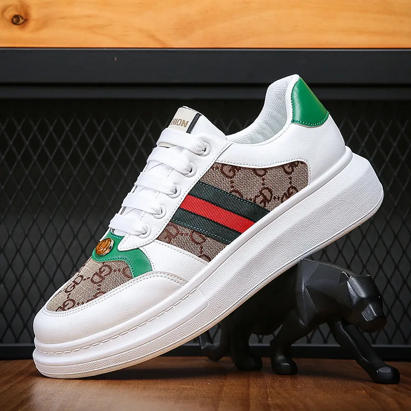 2024 Spring and Autumn Korean Edition New Men\'s Thick Bottom Non slip Breathable White Casual Student Board Shoes