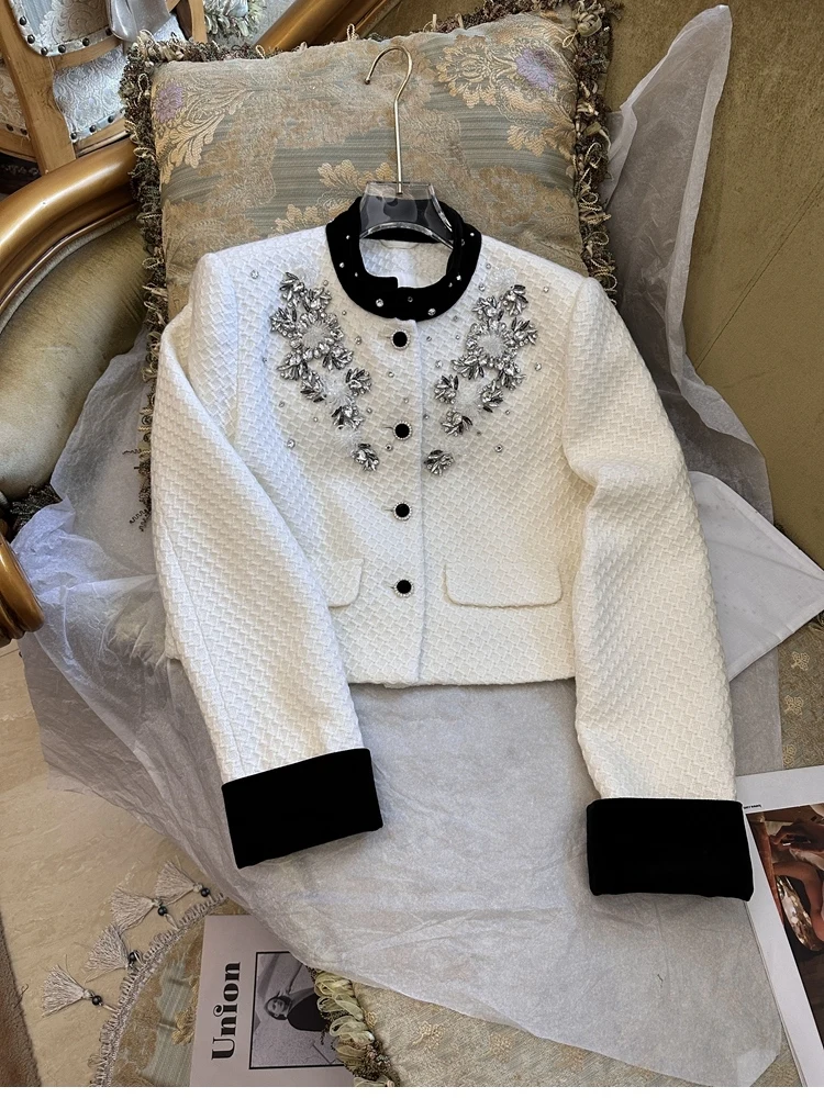 Spring 2024 Tweed Female Short Coat Beads Rhinestones Velvet Stitching Single-Breasted Long Sleeve Round Neck Jackets For Women