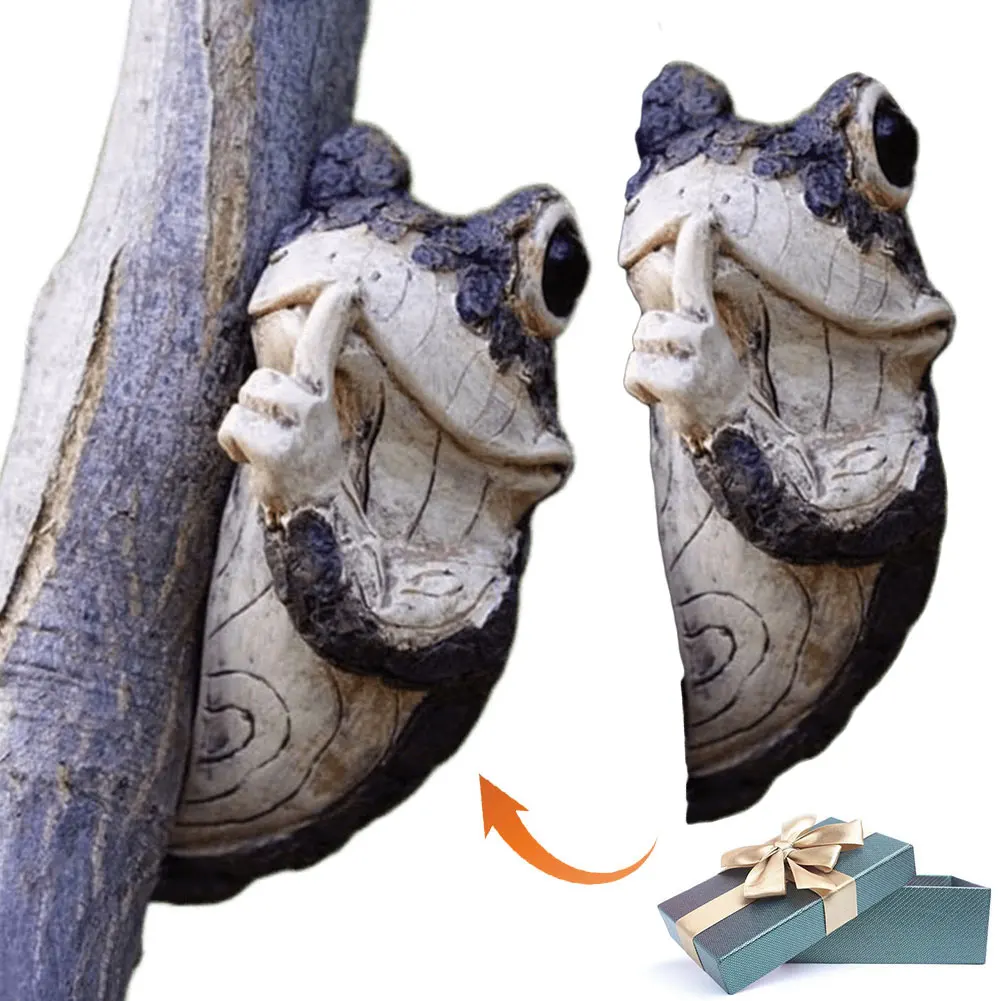 Frog Garden Statue Waterproof Resin Frog Decor Protection Frog Sculpture Creative Hug Tree Frog Ornament for Outside Decor