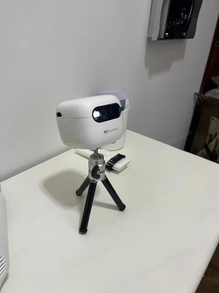 Wowoto Q7S Pocket Projector, 1080P Support WiFi Bluetooth Built-in Battery