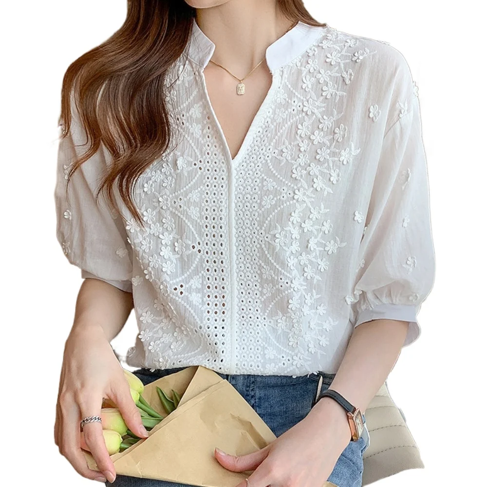 White Embroidered Hollow Out Shirt fashion stand collar Quarter sleeves Women's Spring/Summer Casual Vacation Top 2024 New In