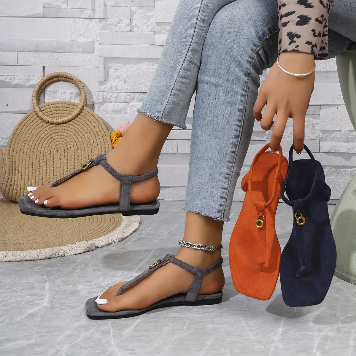 

Летние новые женские сандалии на плоской подошве, большие размеры, квадратный носок, в римском стиле