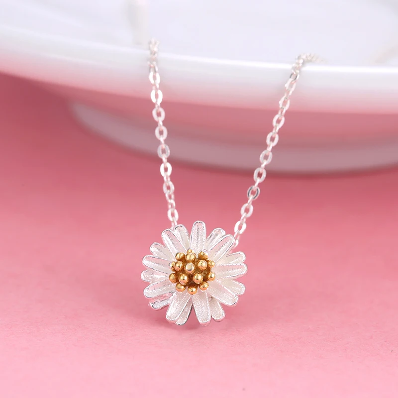 Women's Minimalist Daisy Pendant Necklace S925 Silver Short Choker Korean Style Spring Accessory