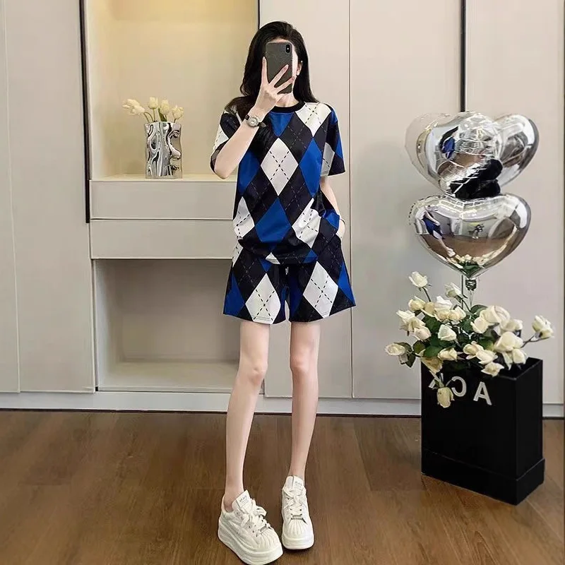 Casual Sports Suit Women's New Summer Style Age Reducing and Height Enhancing Short Sleeved Shorts Two-piece Set