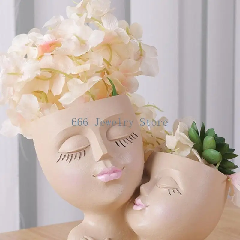 

F2TD Gardening Decorative Art Couple Vase Resin Material Resin Garden Figure Crafts