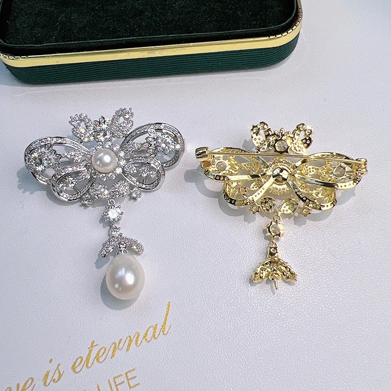 Retro Palace Style Luxury Micro-inlaid Zircon Tassel Brooches for Women Men Copper Corsage Clothing Pins Accessories Broche Gift